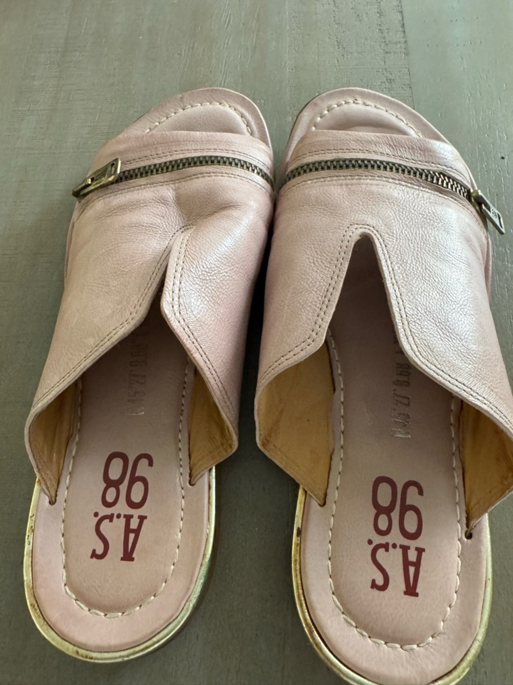 A.S.98 Pink Leather Zip-Trim Mules